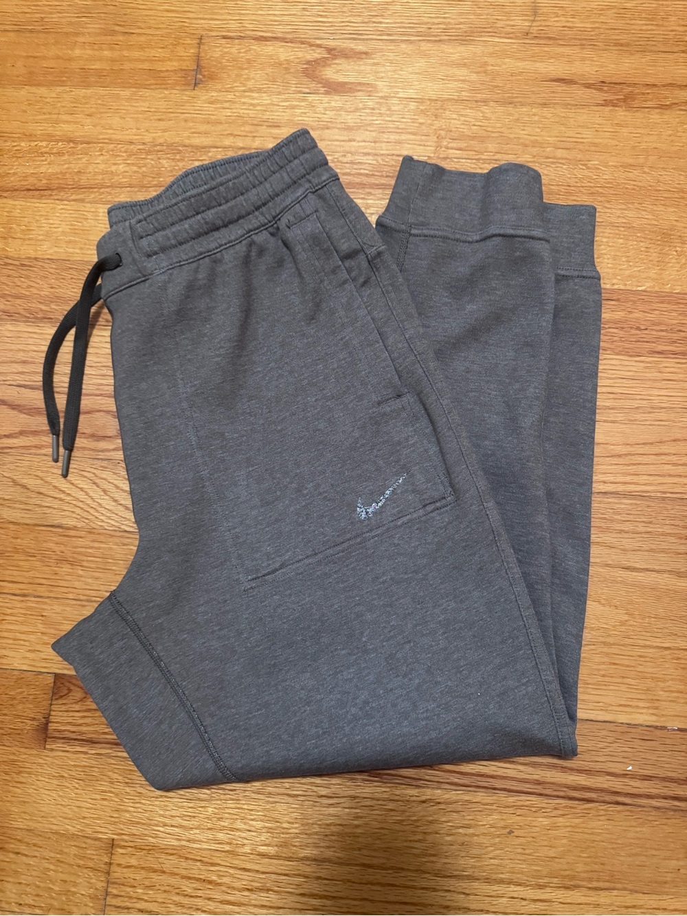 Nike Yoga Dri-Fit Men’s Heather Taupe Jogger Sweatpants Medium